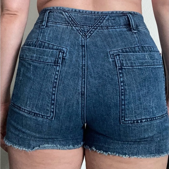 Anthropologie Pilcro and the Letterpress The Wanderer Denim Button Up Shorts 29 - Picture 7 of 7